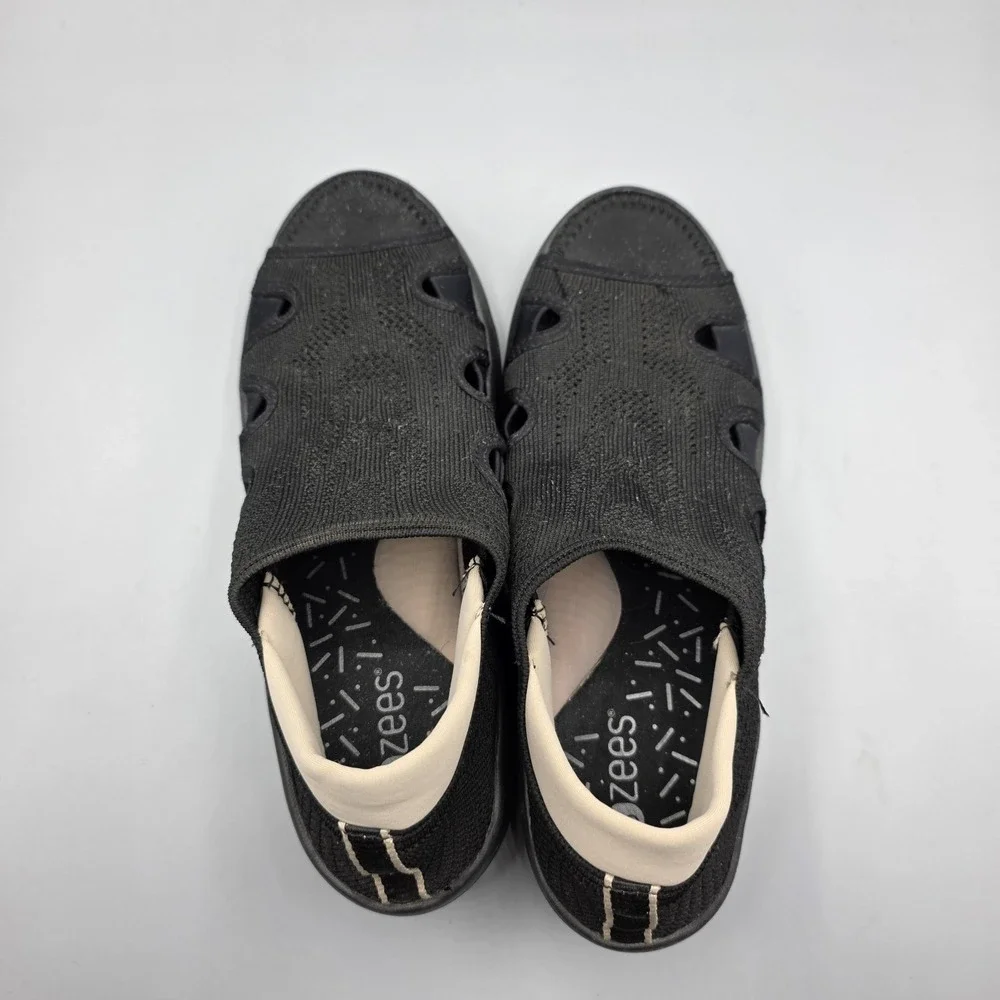 Bzees Resort‎ Sandals Womens 8 WIDE Black Stretch Wedge Heels Open Toe Casual